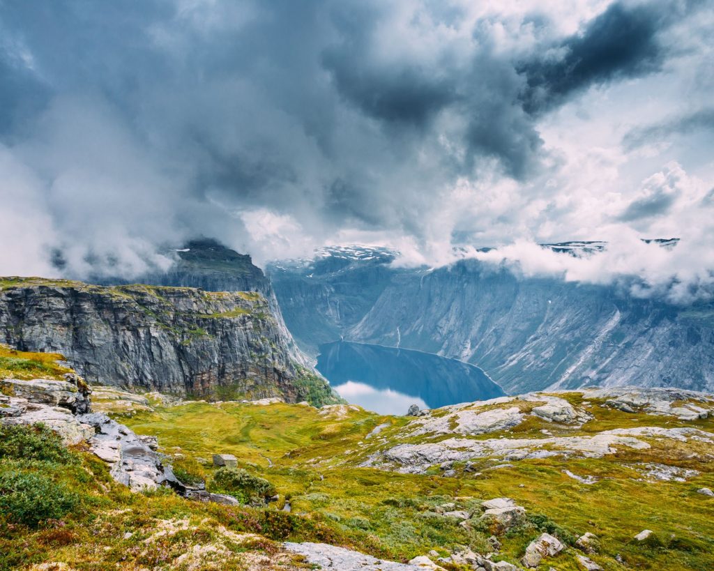 Montagnes en été