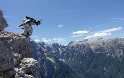 Les championnats du monde de Base Jump : La compétition où tout peut arriver